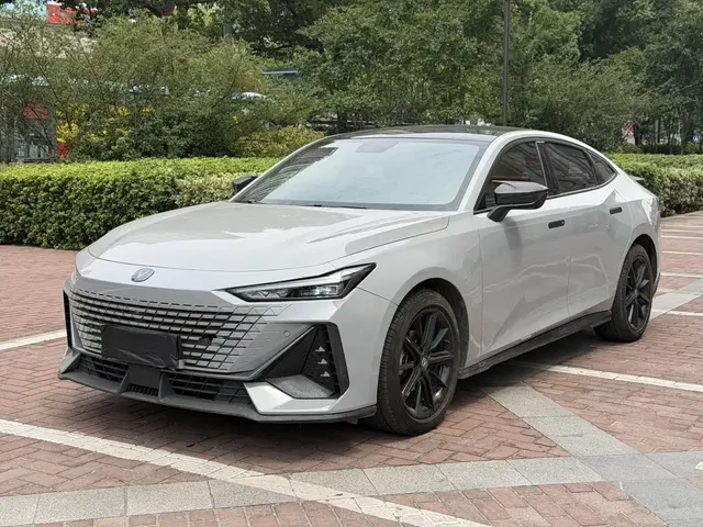 Changan UNI-V 2022 1.5T Excellence