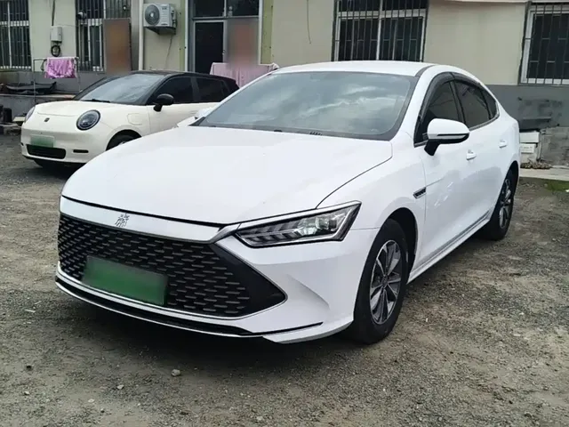 BYD Qin PLUS 2024 Glory Edition DM-i 55KM Leading