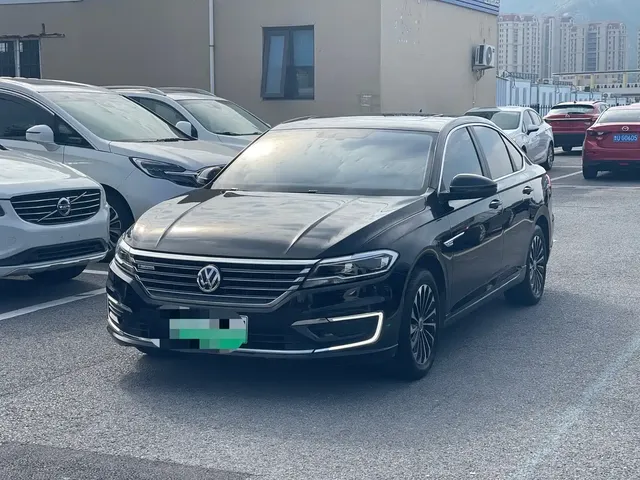 Volkswagen VW Lavida EV 2019 Premium Edition