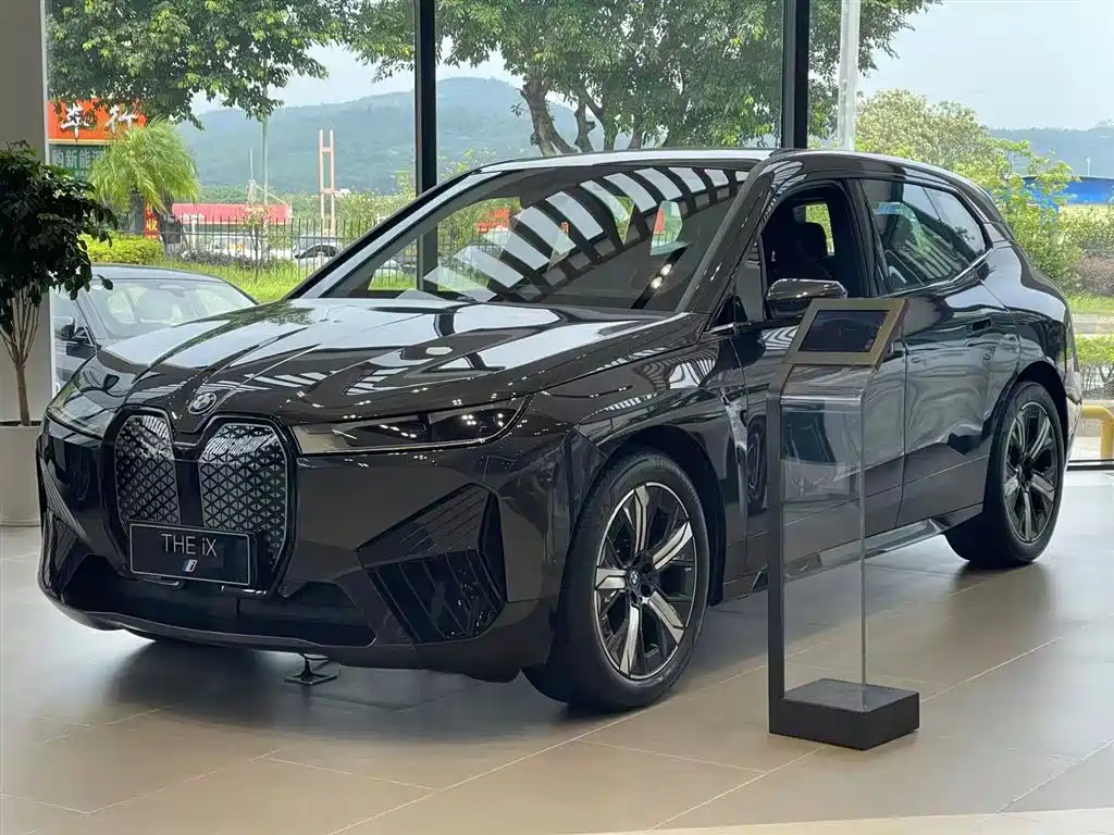 BMW iX 2023 Facelift xDrive40