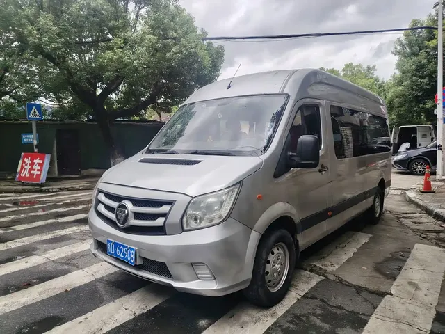 Foton Tuyano 2019 Model 2.5T Multi-purpose Extended Wheelbase Medium Roof 5-7 Seater 4J25TC3