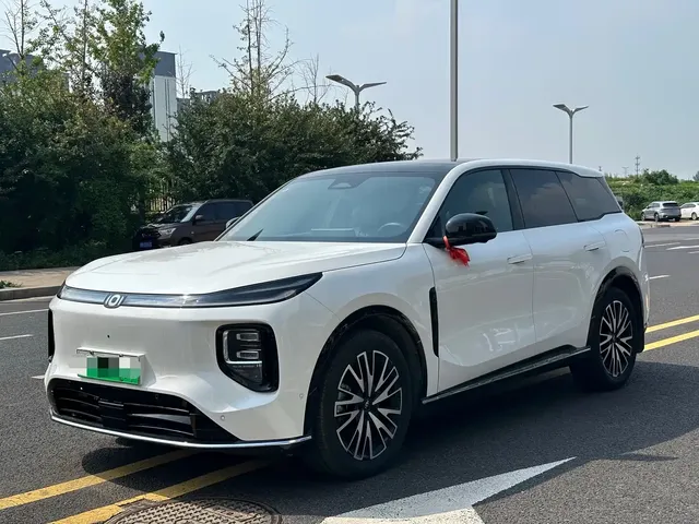 Changan Qiyuan Q07 2025 215 Flagship