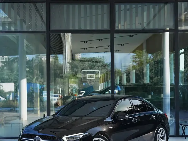 Mercedes-Benz A-Class AMG 2020 AMG A 35 L 4MATIC