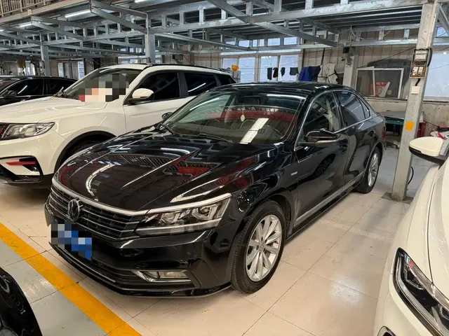 Volkswagen Passat 2017 330TSI DSG Prestige