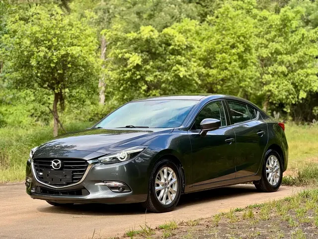 Mazda 3 Axela 2019 Cloud Control Edition Sedan 1.5L Auto Luxury China V