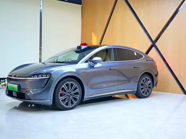 Zhijie Luxeed R7 2025 Extended Range 331km Ultra