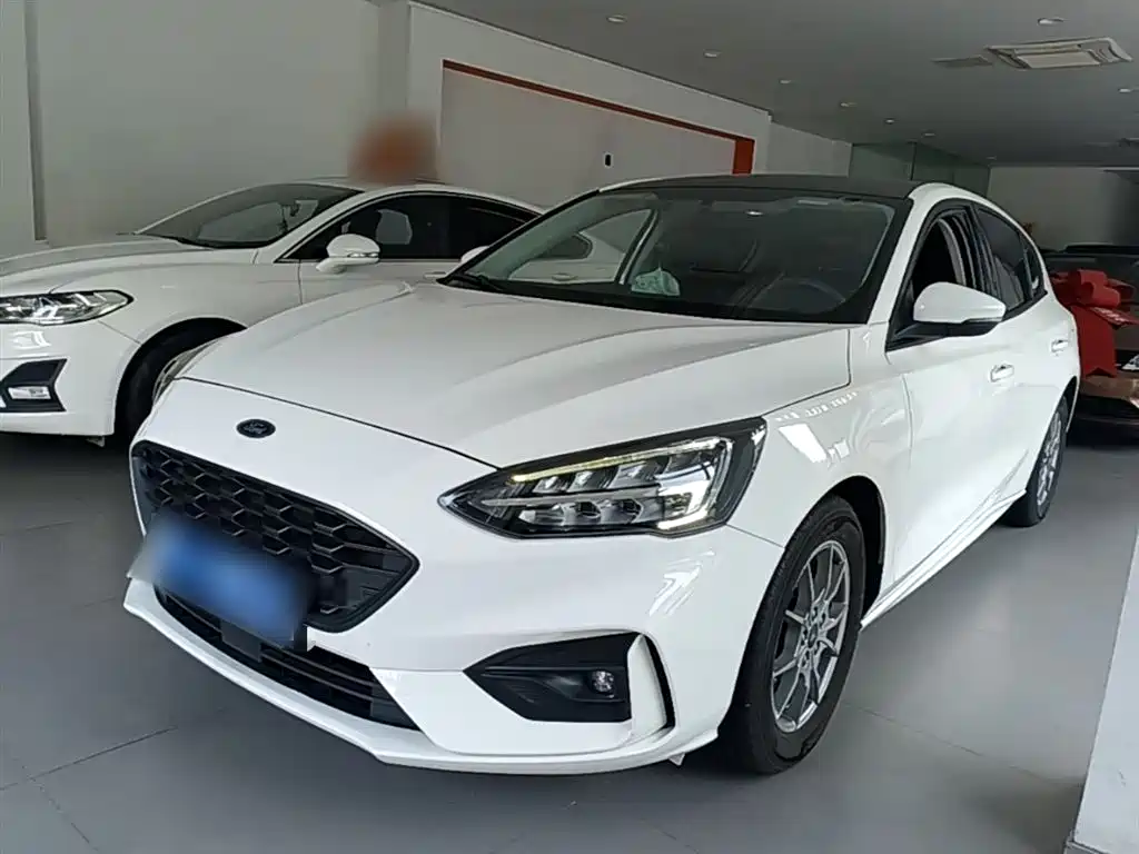 Ford Focus 2021 Hatchback EcoBoost 180 Auto Trend