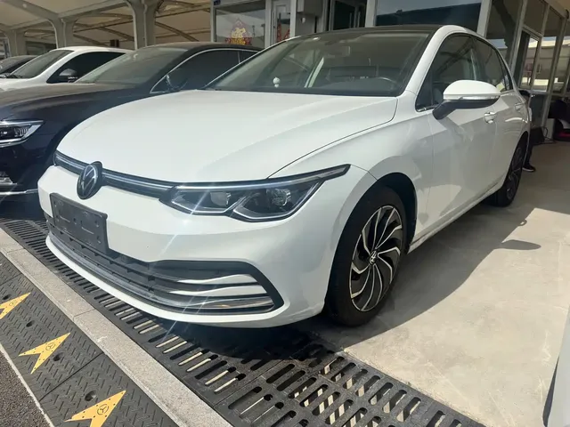 Volkswagen Golf 2021 280TSI DSG Pro
