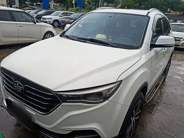 Besturn X40 2017 1.6L Auto Premium
