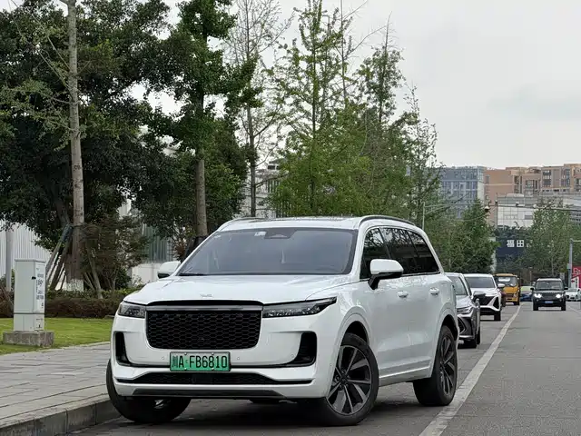 Li Auto Li ONE 2021 Extended Range 6-Seater