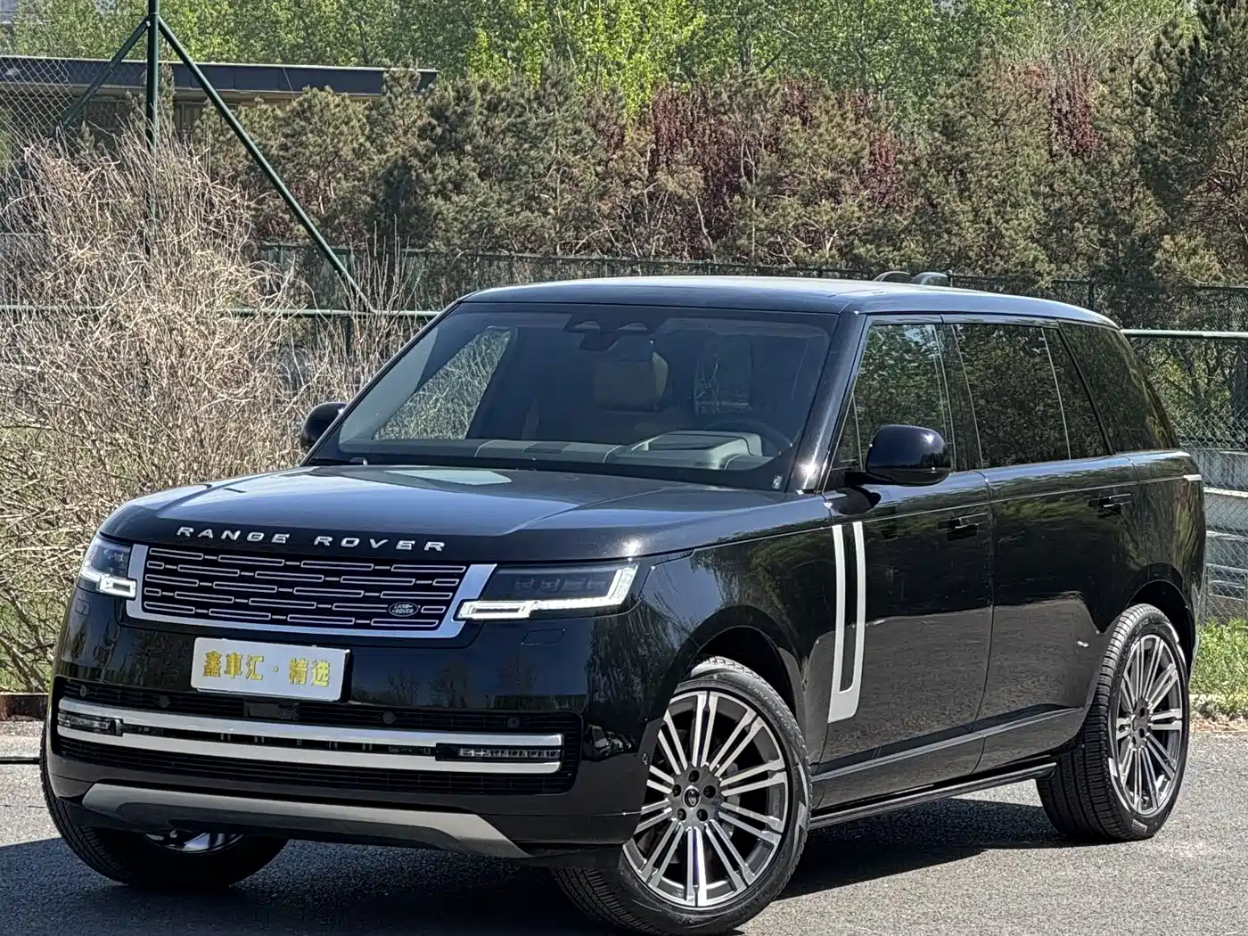 Land Rover Range Rover 2024 3.0 L6 400PS Genesis Extended