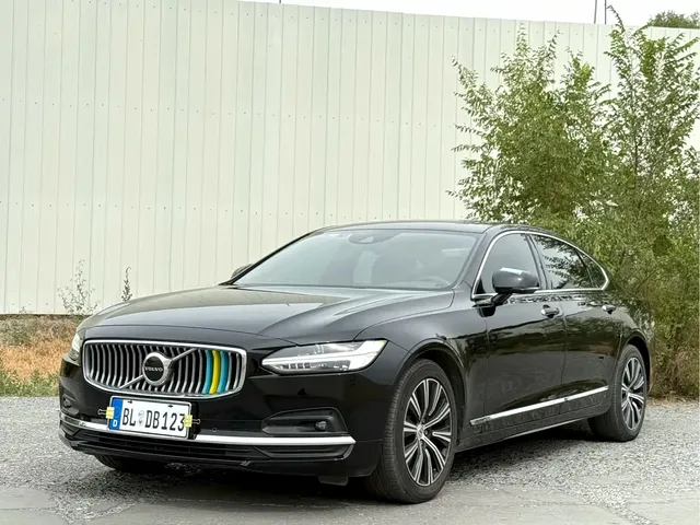 Volvo S90 2021 Model B5 Momentum Luxury Edition