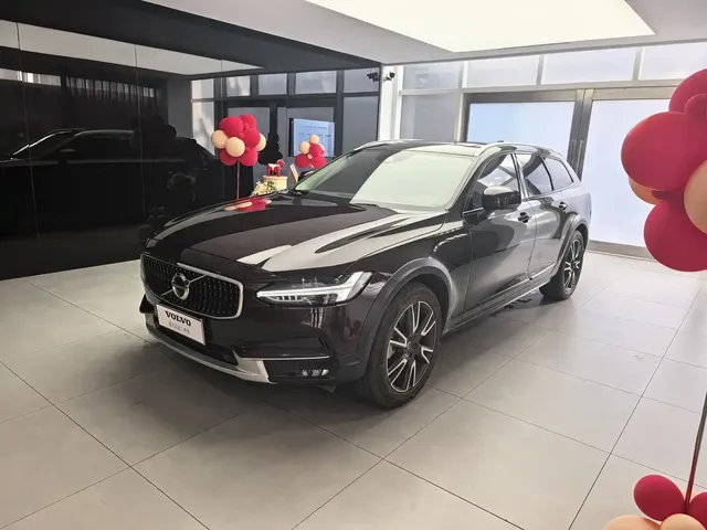 Volvo V90 2017 Cross Country T5 AWD Premium