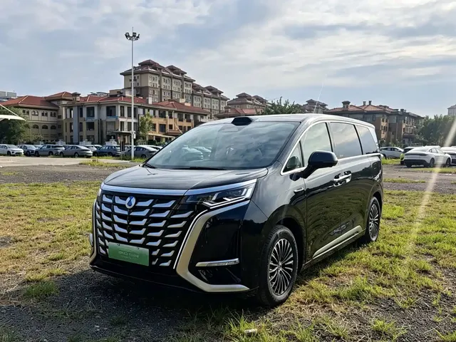 Denza D9 2025 Model DM-i Smart Drive Edition 1020 AWD Flagship