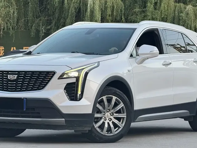 Cadillac XT4 2021 28T FWD Luxury Edition