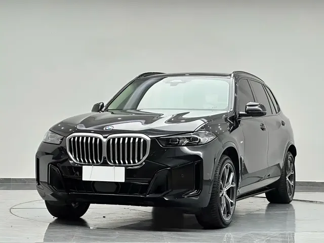 BMW X5 2023 xDrive 30Li Premium M Sport Black Night Package