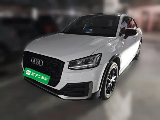 Audi Q2L 2020 35 TFSI Progressive Dynamic Model