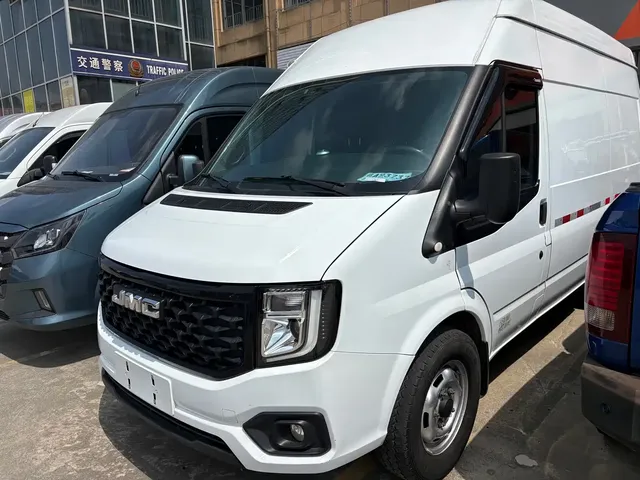 Jiangling JMC Fushun 2022 2.0T Manual Van Medium Wheelbase Medium-high Roof 3-seater