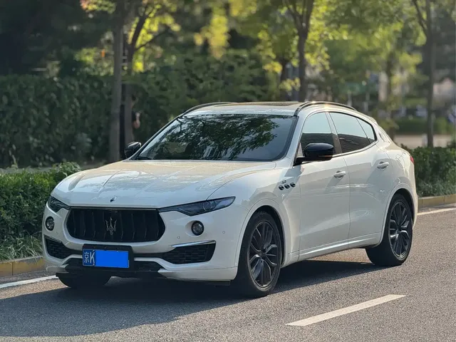 Maserati Levante 2022 2.0T GT Edge Edition