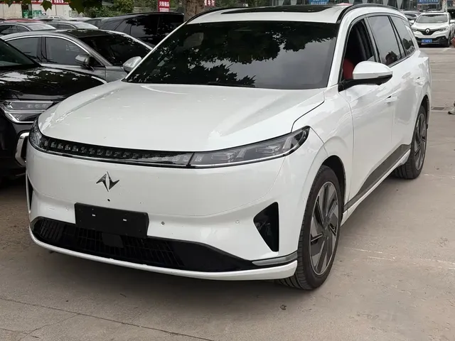 Dongfeng Yipai eπ008 2025 636Max Ruyi Edition 6-Seater