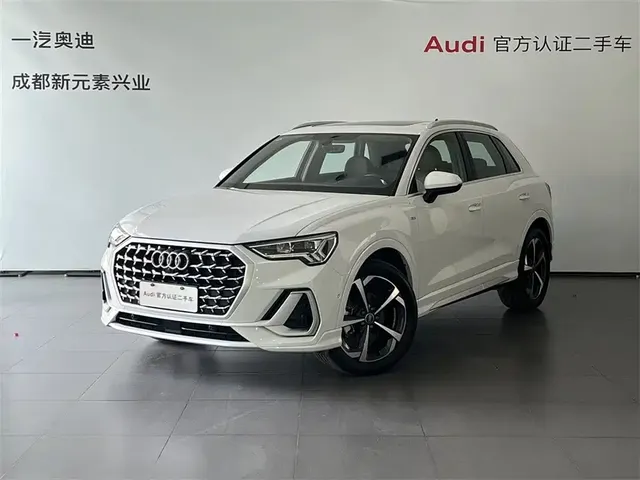Audi Q3 2024 35 TFSI Fashion Elegance