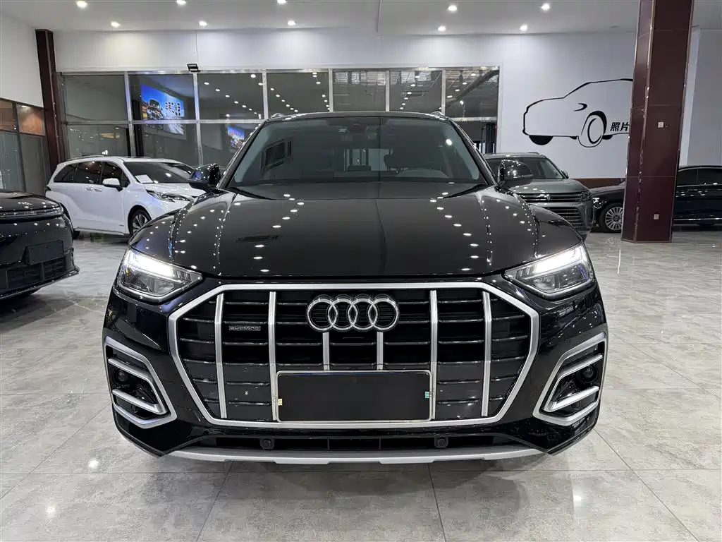 Audi Q5L 2022 Facelift 40T Luxury Elegance