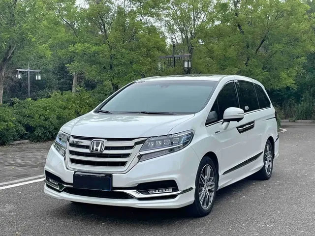 Honda Elysion 2019 2.0L Hybrid Luxury Edition
