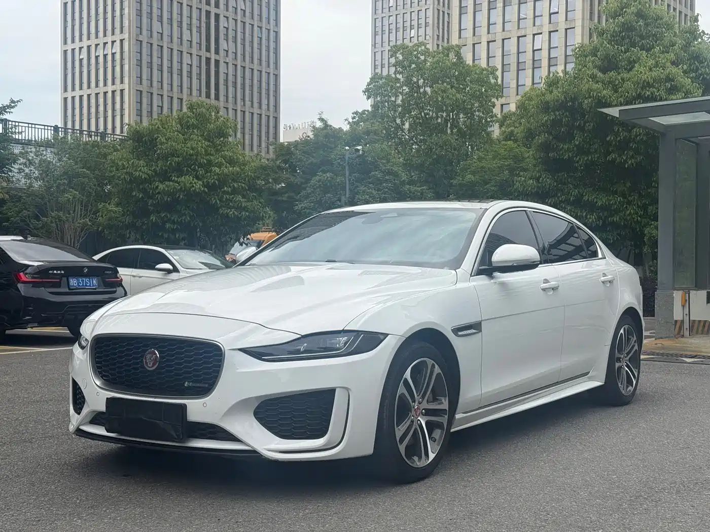 Jaguar XEL 2022 2.0T 250PS R-DYNAMIC S Progressive Sport Edition