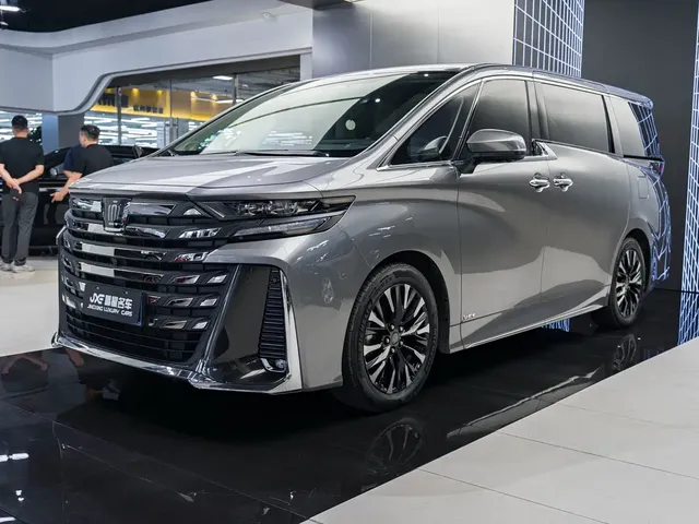 Toyota Vellfire 2024 Crown Hybrid 2.5L Premium Edition