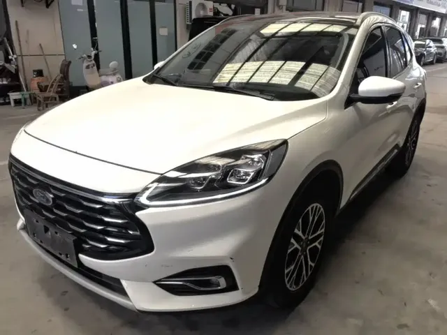 Ford Escape 2020 EcoBoost 245 2WD Premium Edition