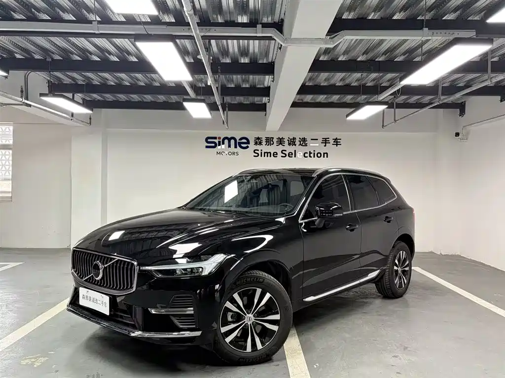 Volvo XC60 2024 B5 AWD Zhiyi Luxury Edition