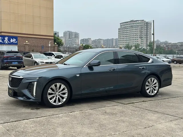 Cadillac CT6 2023 28T Premium Model