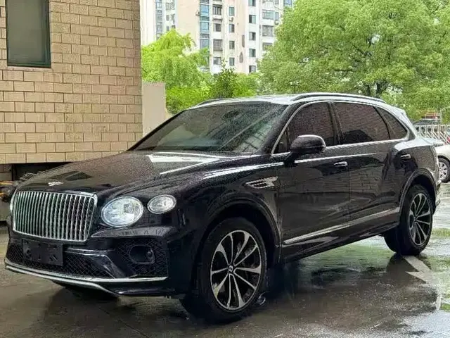 Bentley Bentayga 2023 4.0T V8 Long Wheelbase Version