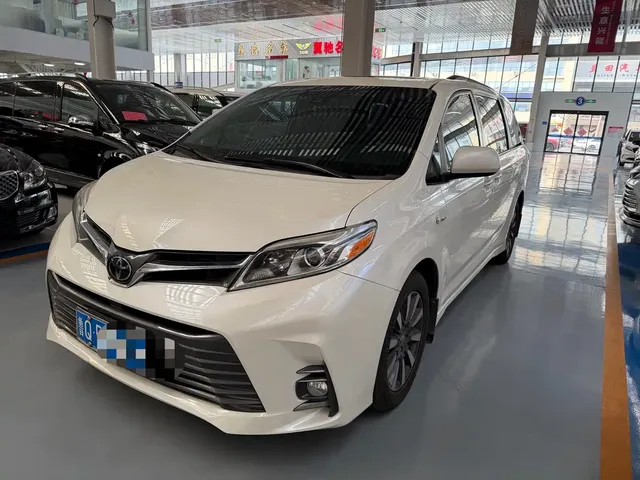Toyota Sienna 2015 3.5L 4WD L