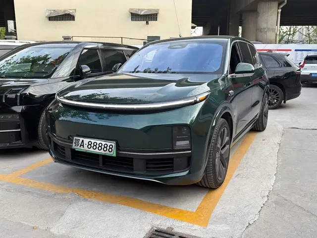 Li Auto Li Xiang L9 2023 Model Pro