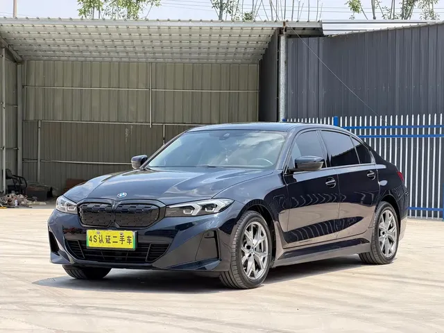 BMW i3 2024 eDrive 35 L