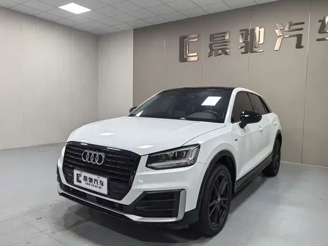 Audi Q2L 2020 35 TFSI Fashion Dynamic Model