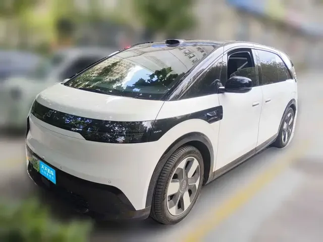 ZEEKR MIX 2025 Smart Driving Edition