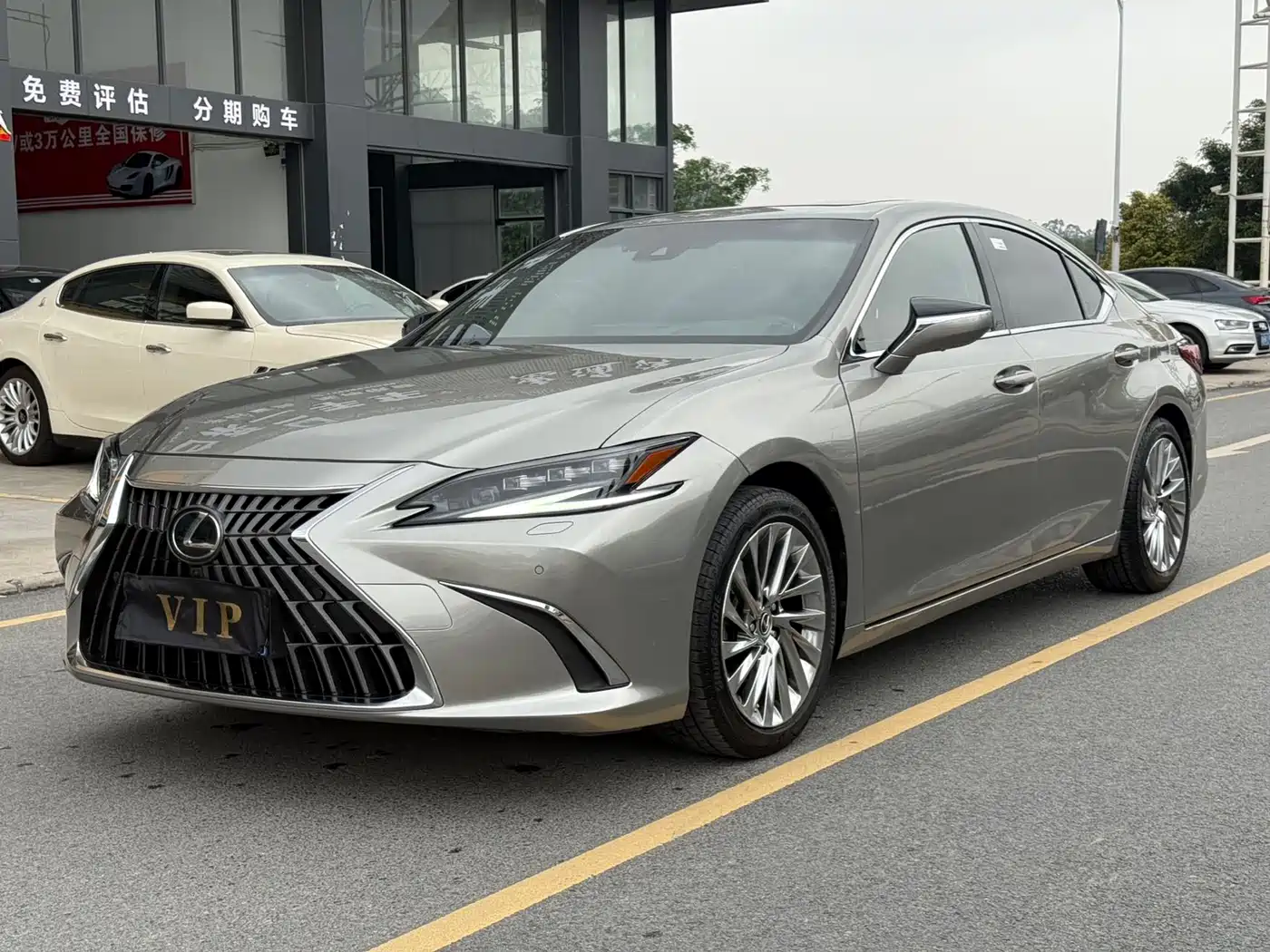 Lexus ES 2022 300h Executive Edition