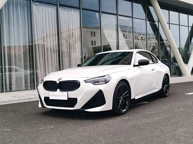 BMW 2 Series (Import) 2023 225i M Sport Black Night Package
