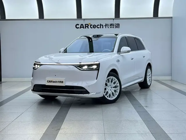AITO Wenjie AITO M8, 2025