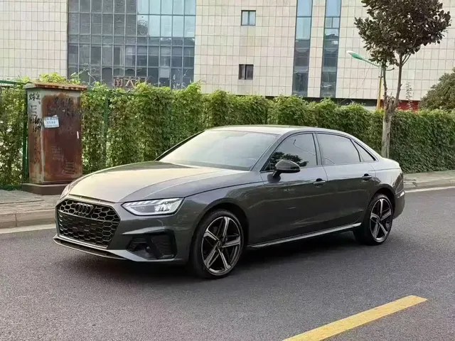 Audi A4L 2024 40 TFSI Luxury Dynamic
