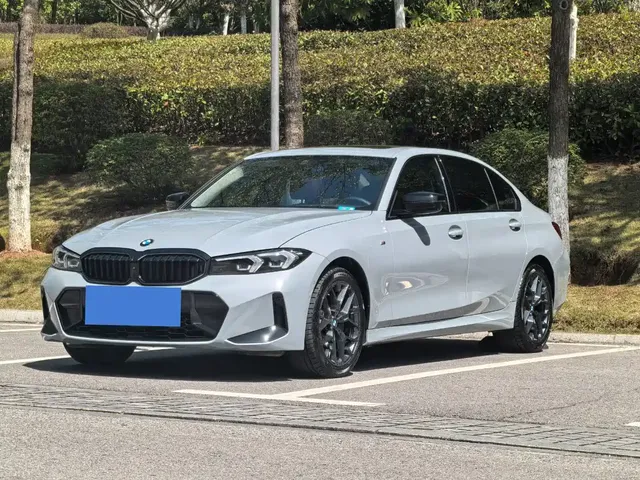 BMW 3 Series 2025 330Li M Sport Night Edition