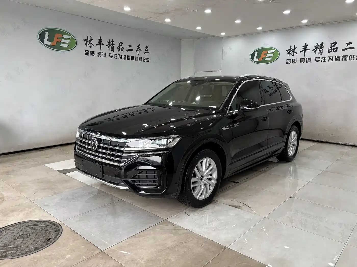 Volkswagen Touareg 2023 2.0TSI R-Line Edition