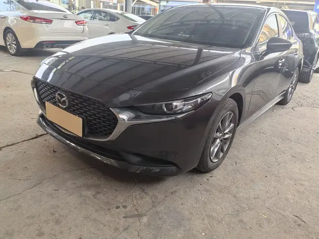 Mazda 3 Axela 2023 2.0L Auto Zhiqing