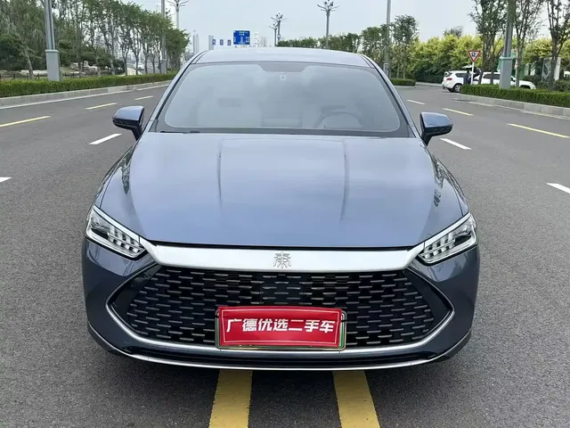 BYD Qin PLUS 2023 Champion Edition DM-i 55KM Leading