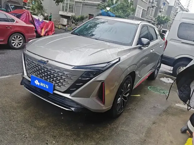 Changan Oshan Z6 2022 Blue Whale 1.5T DCT Smart City Edition