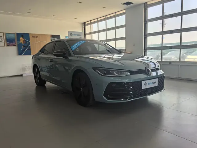 Volkswagen Passat 2025 Pro 380TSI Dragon Prestige Edition
