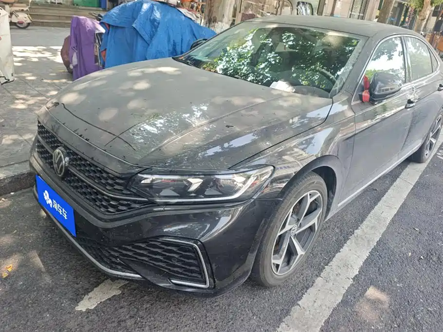 Volkswagen Passat 2025 Outstanding 330TSI Starlight Elite Edition