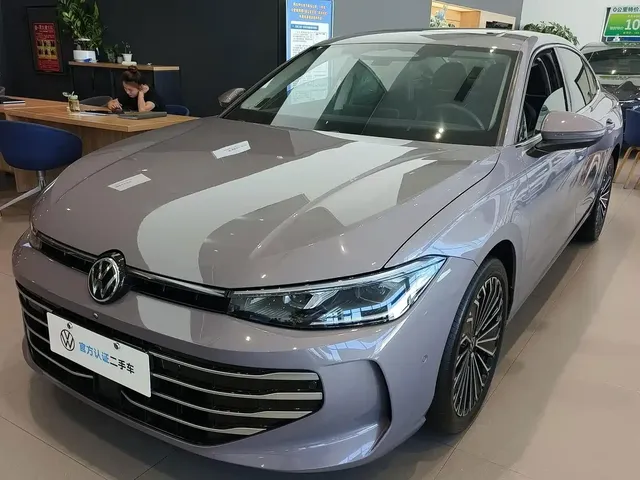 Volkswagen Passat 2025 Pro 380TSI Dragon Prestige Edition